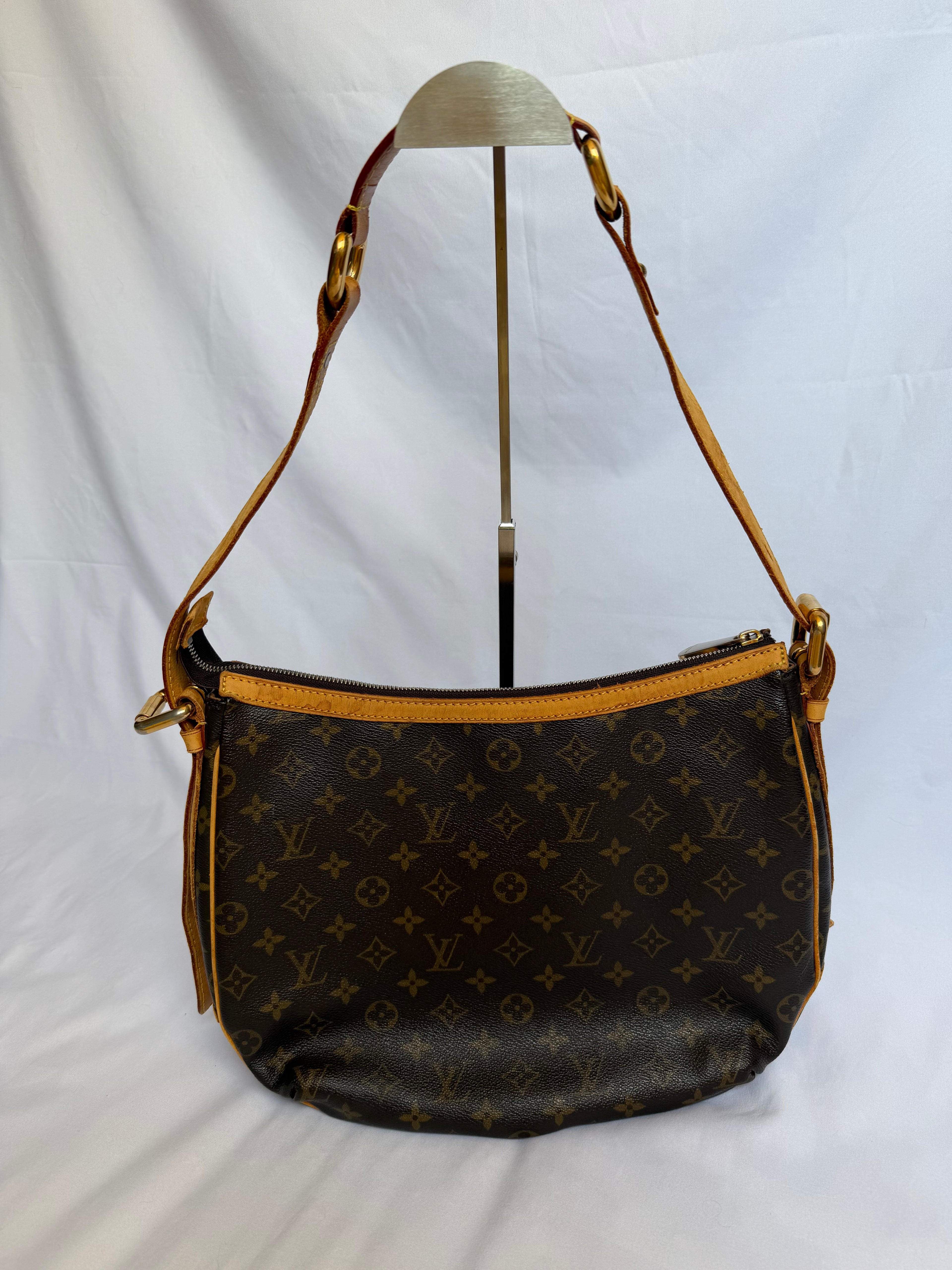 Louis Vuitton Tulum GM in Monogram Canvas