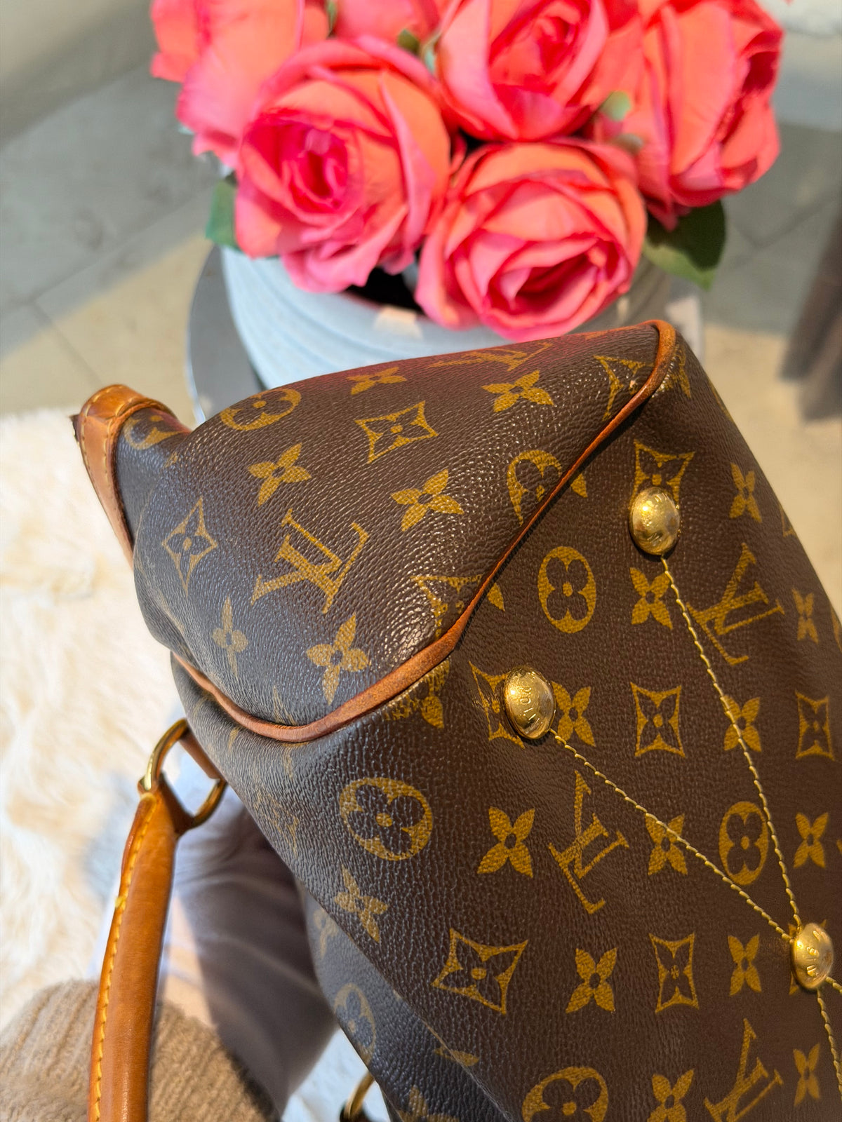 Louis Vuitton Tivoli PM in Monogram Canvas