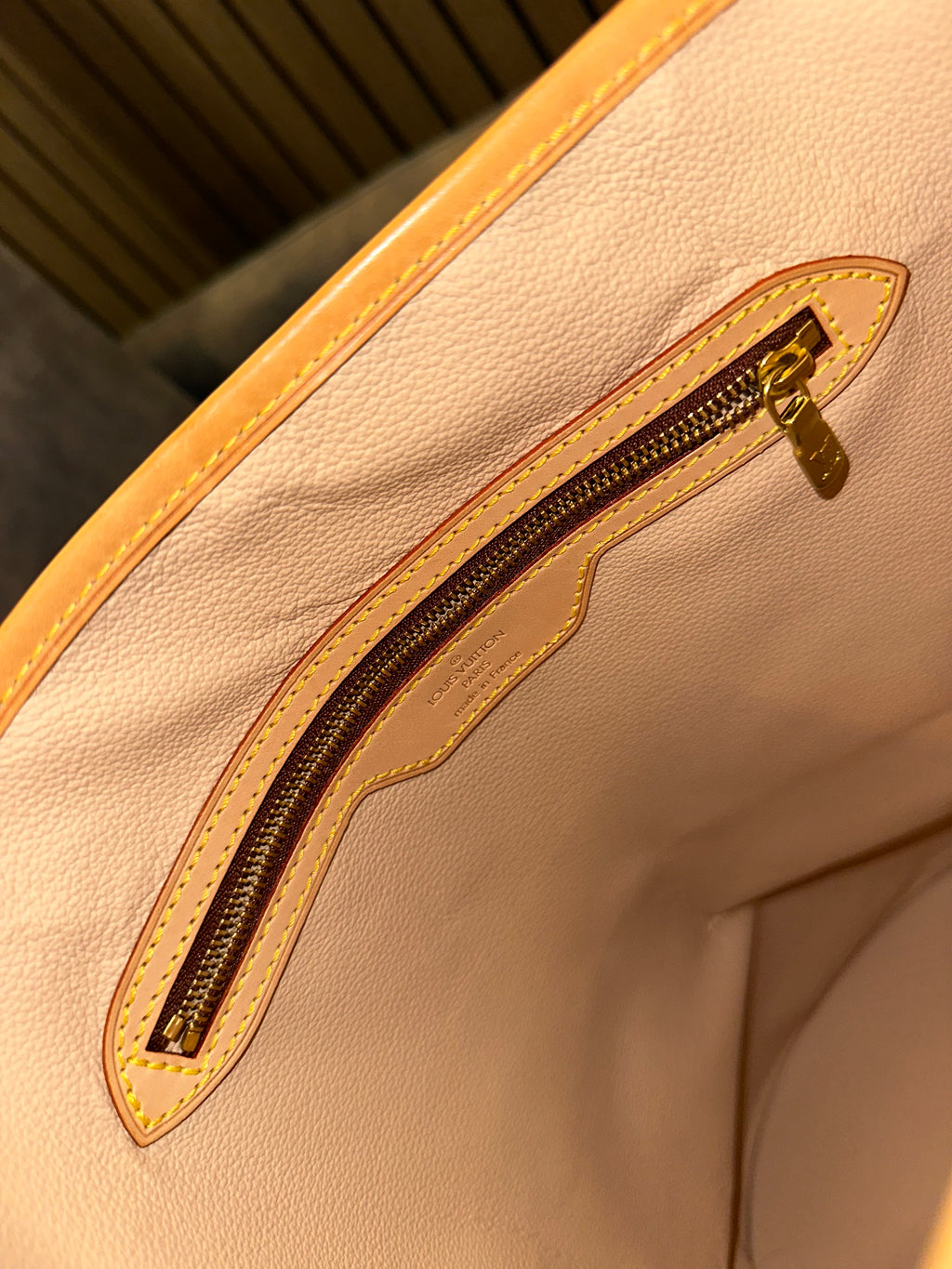 Louis Vuitton Bucket GM Monogram Canvas