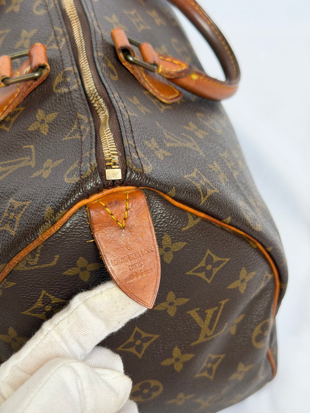 Louis Vuitton Speedy 35 in Monogram Canvas