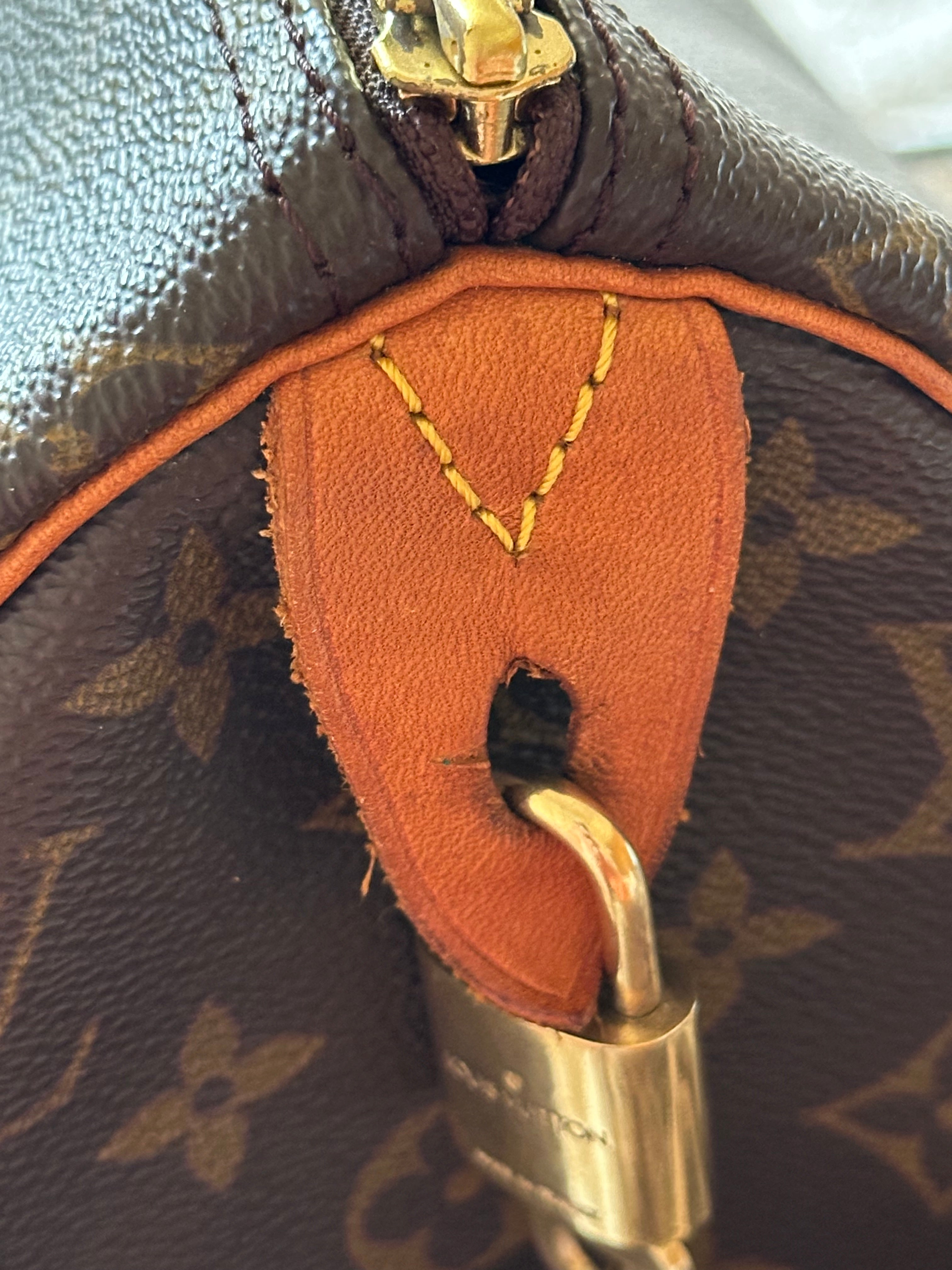 Louis Vuitton Monogram Speedy 40 + Lock & Key