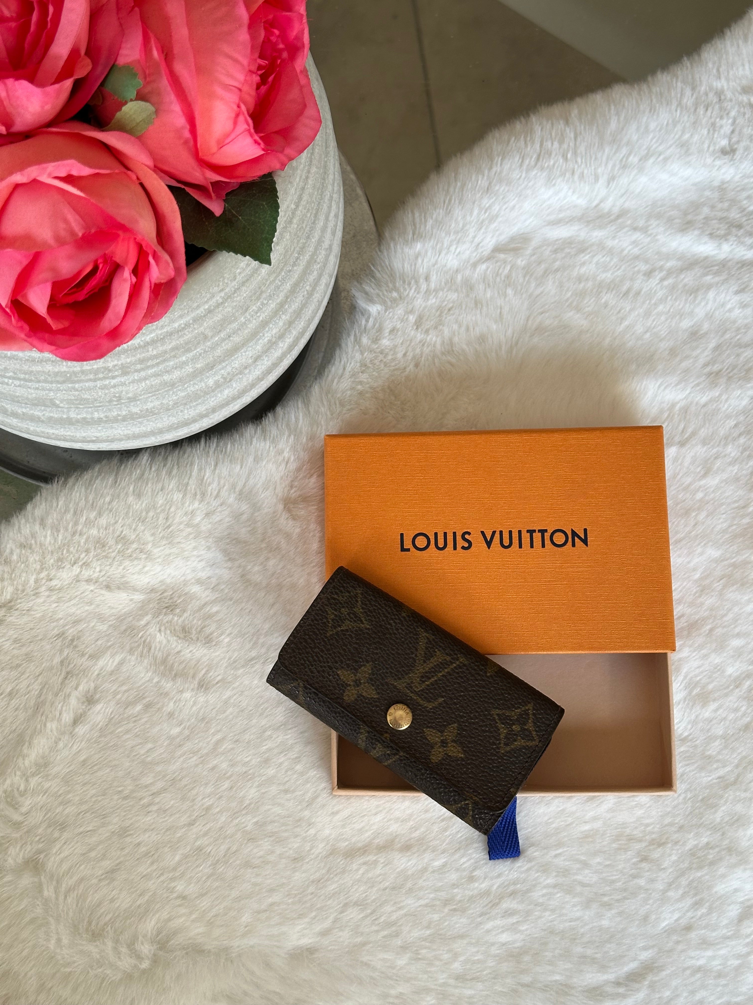 Louis Vuitton 4 Key Holder in Monogram