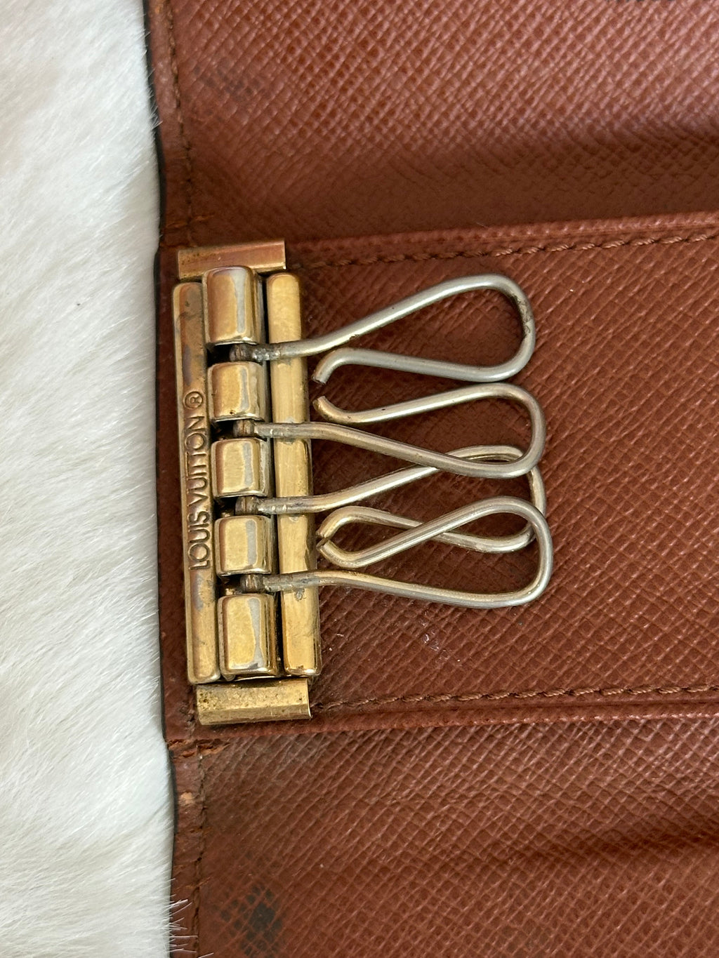Louis Vuitton 4 Key Holder in Monogram