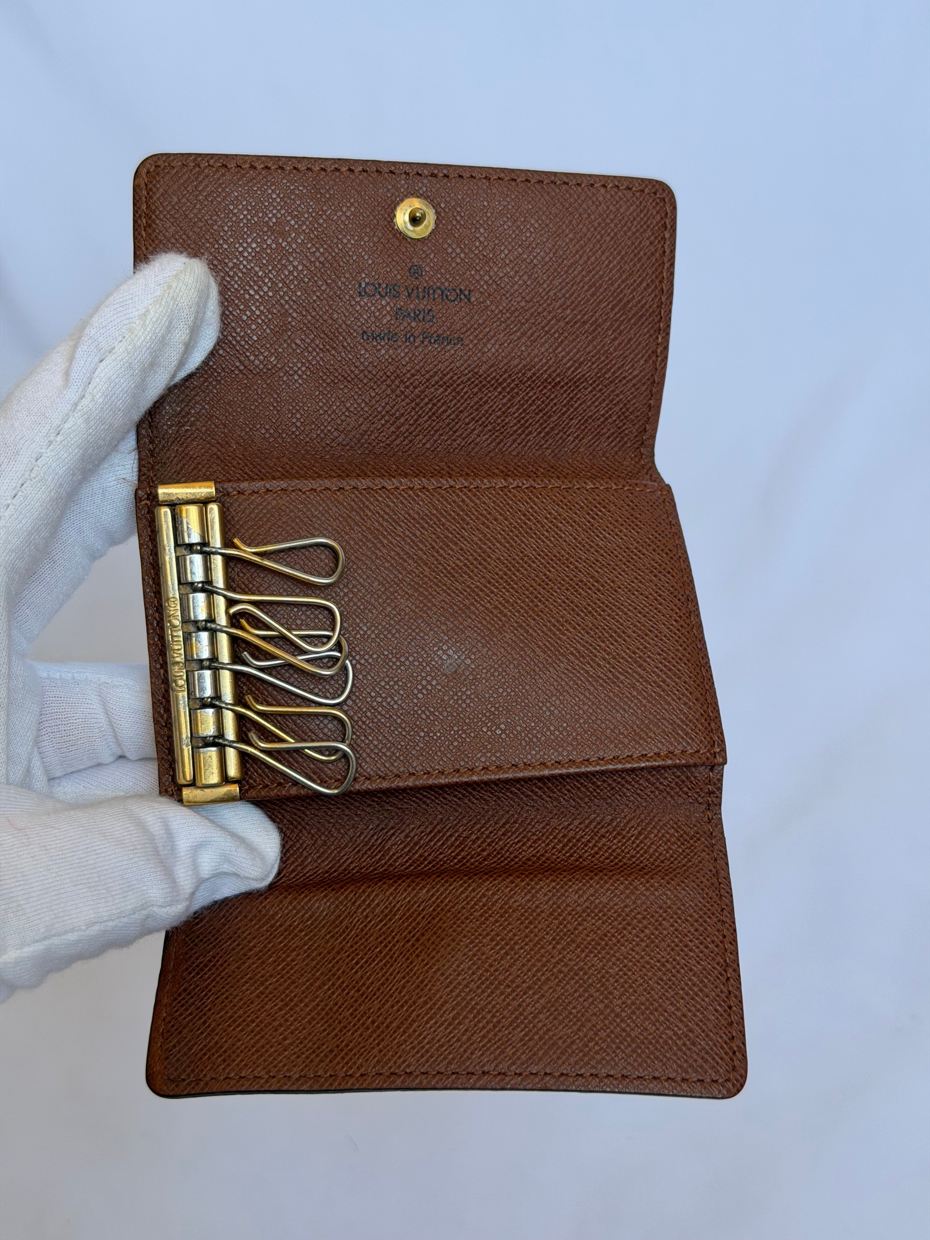 Louis Vuitton 6 Key Holder in Monogram Canvas