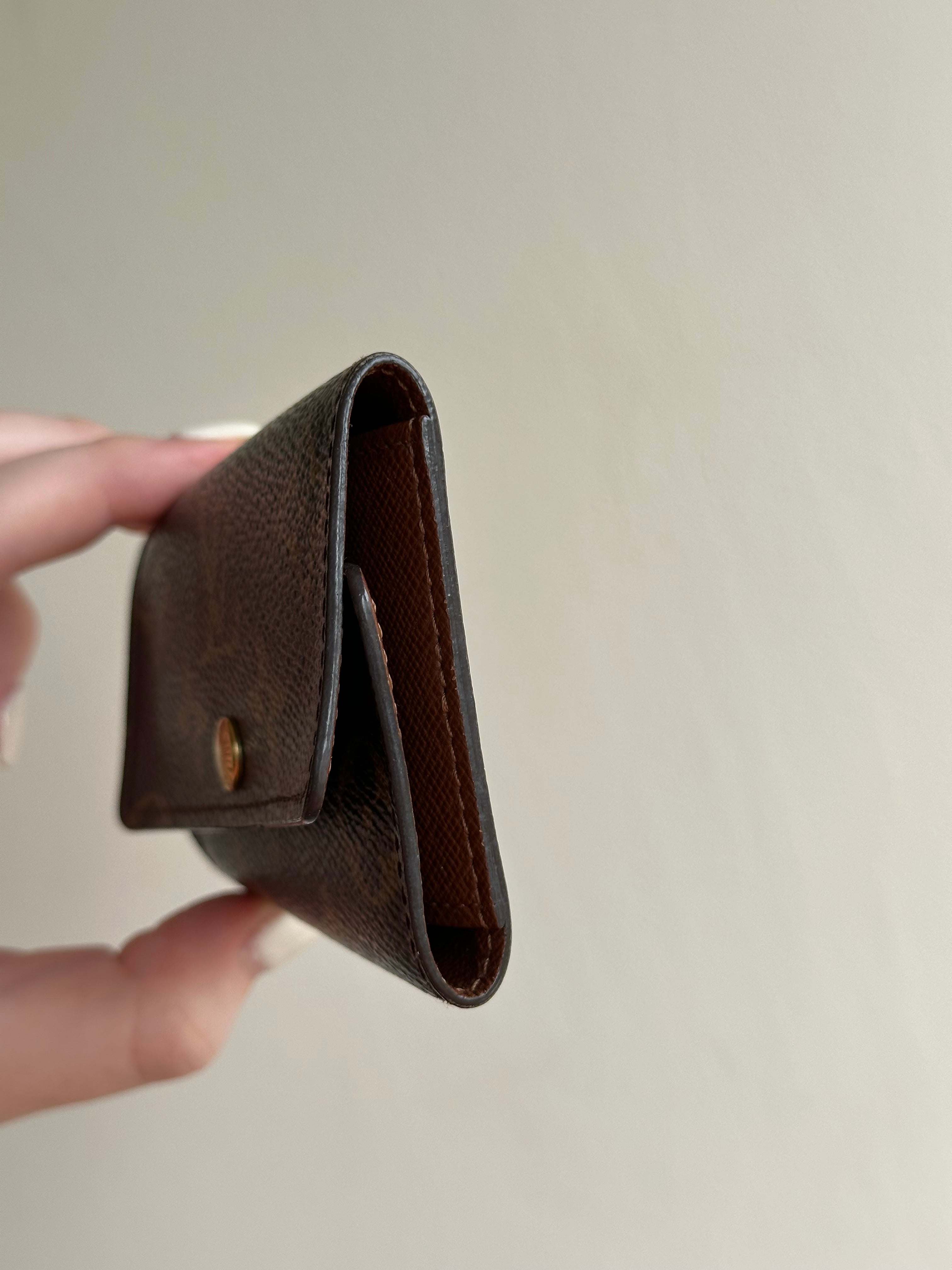 Louis Vuitton Monogram 6 Key Holder Case Wallet