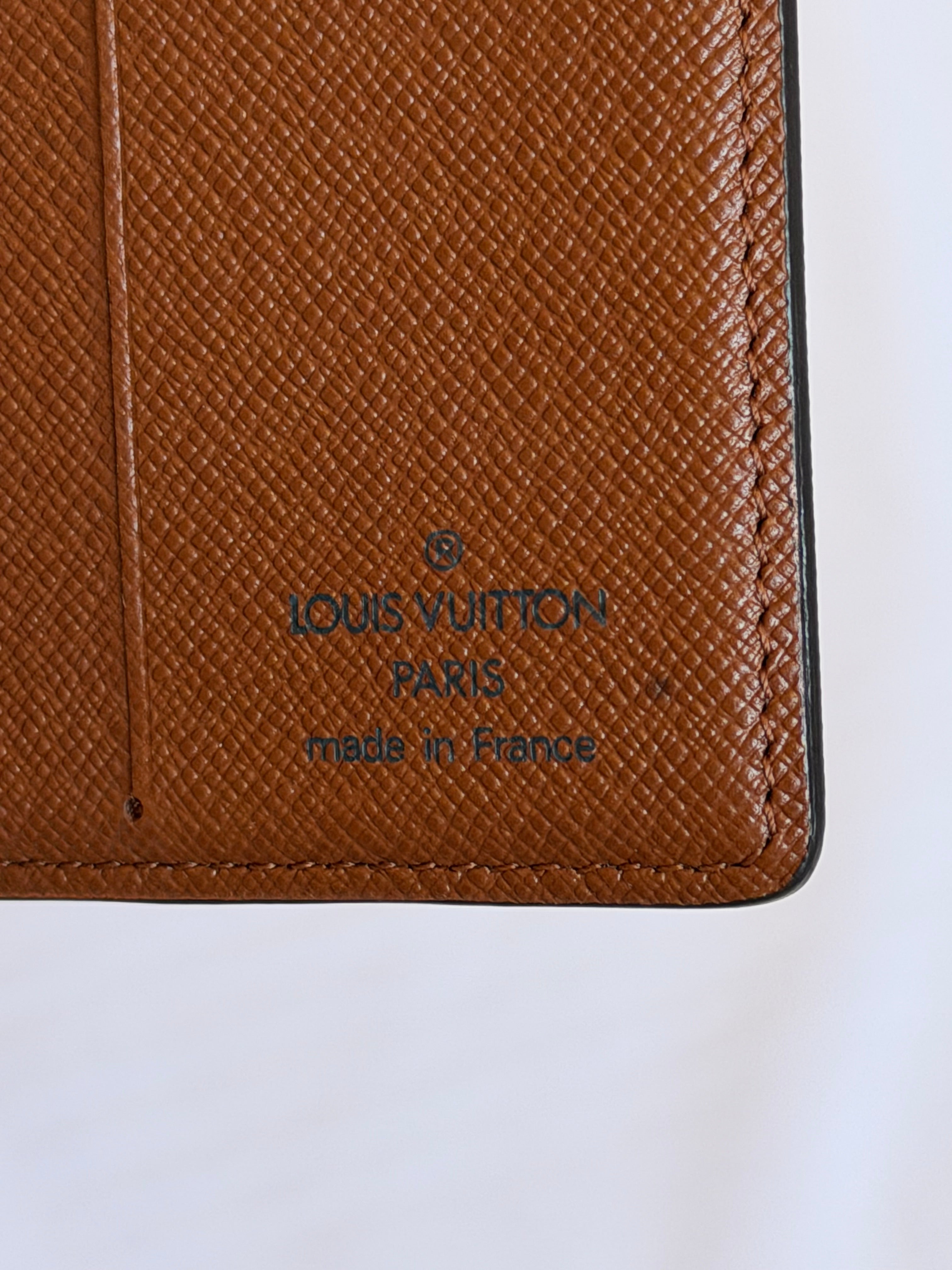 Louis Vuitton Wallet in Monogram Canvas