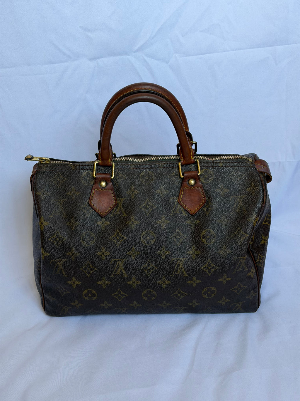 Louis Vuitton Speedy 30 in Monogram Canvas