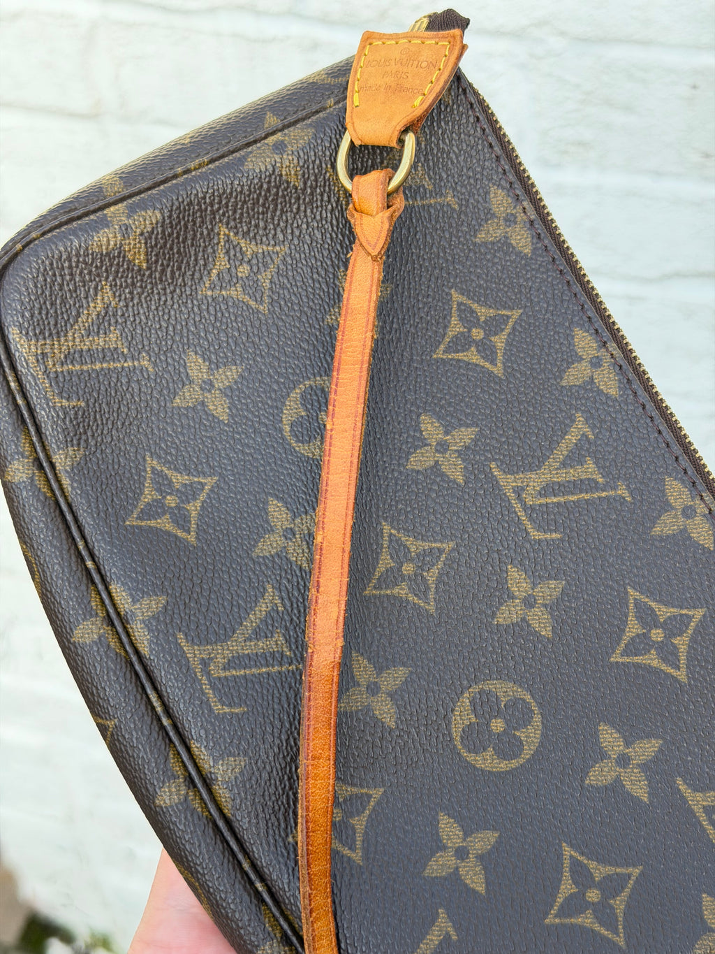 Louis Vuitton Pochette Accessories in Monogram Canvas