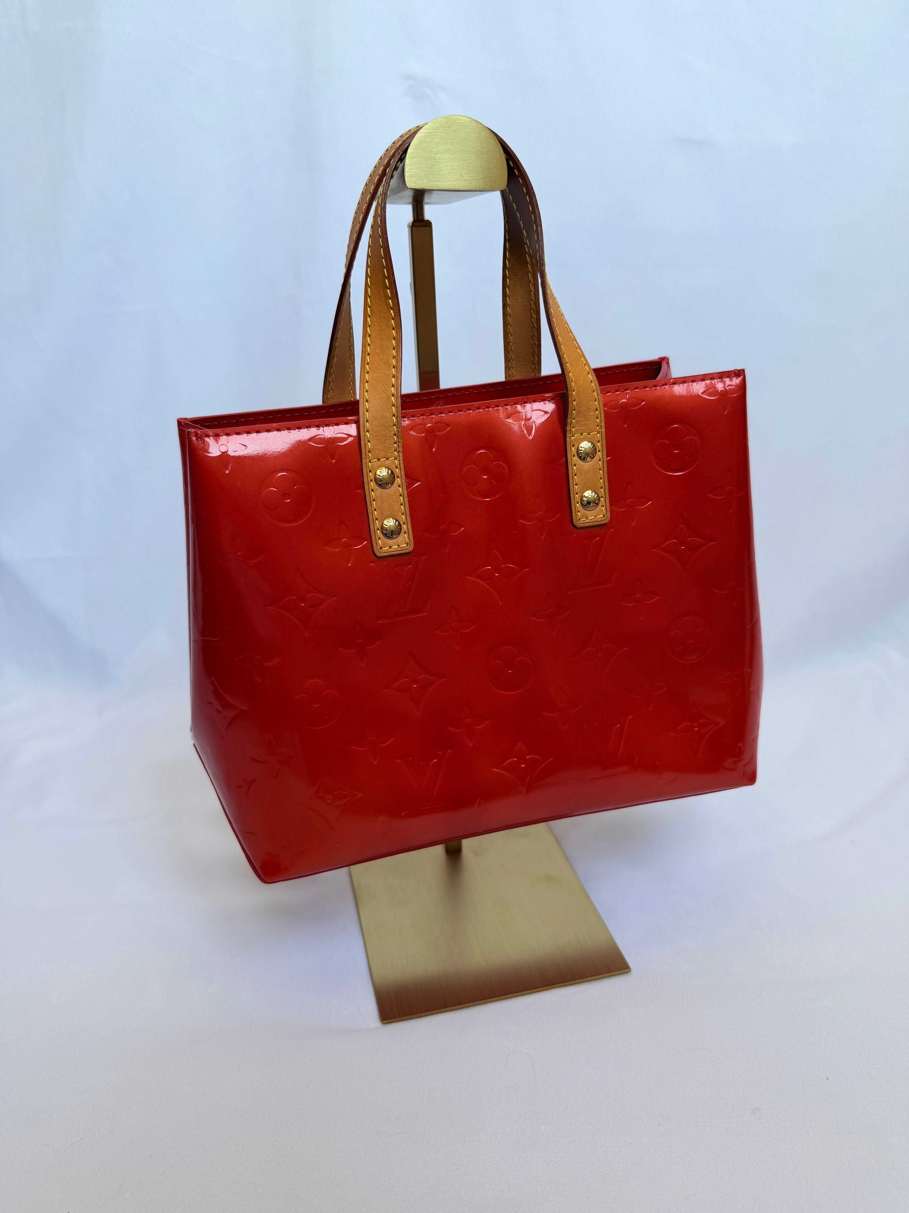 Louis Vuitton Reade PM in Red Vernis Leather