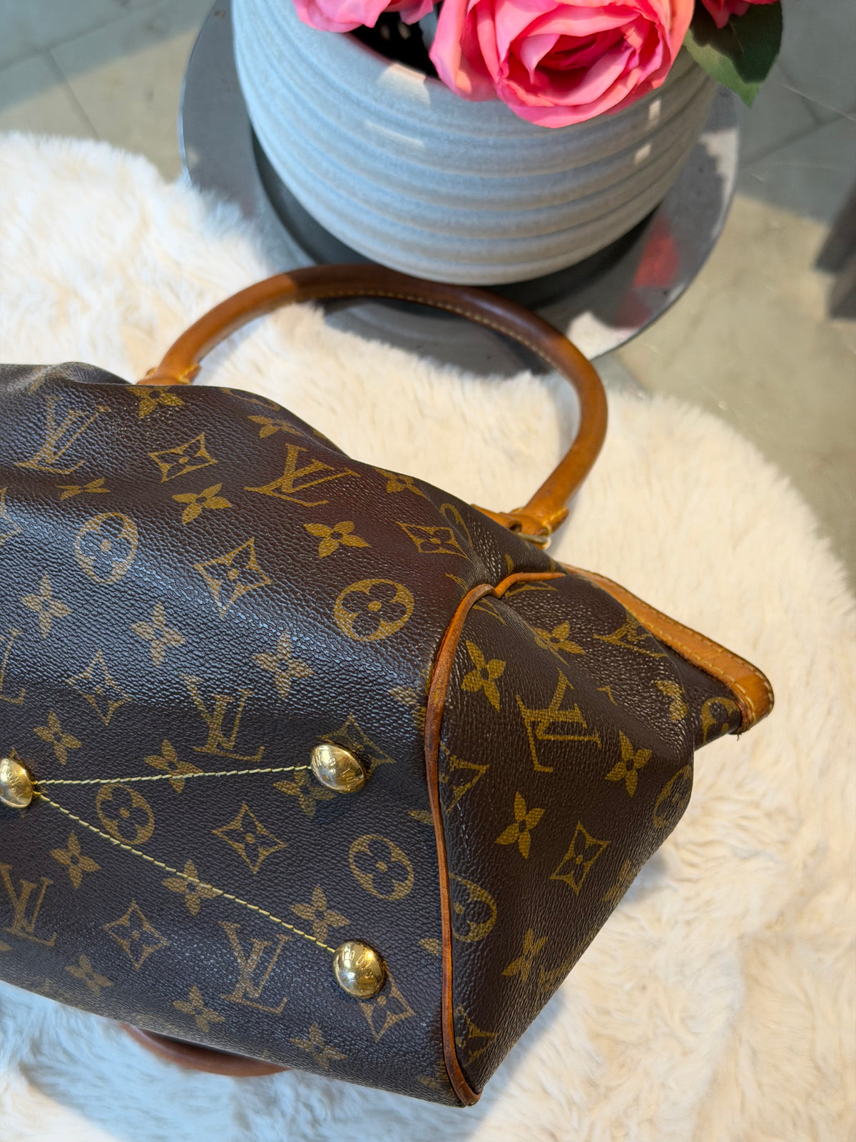 Louis Vuitton Tivoli PM in Monogram Canvas