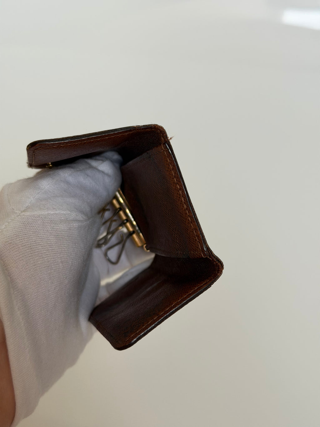 Louis Vuitton 4 Key Holder in Monogram Canvas