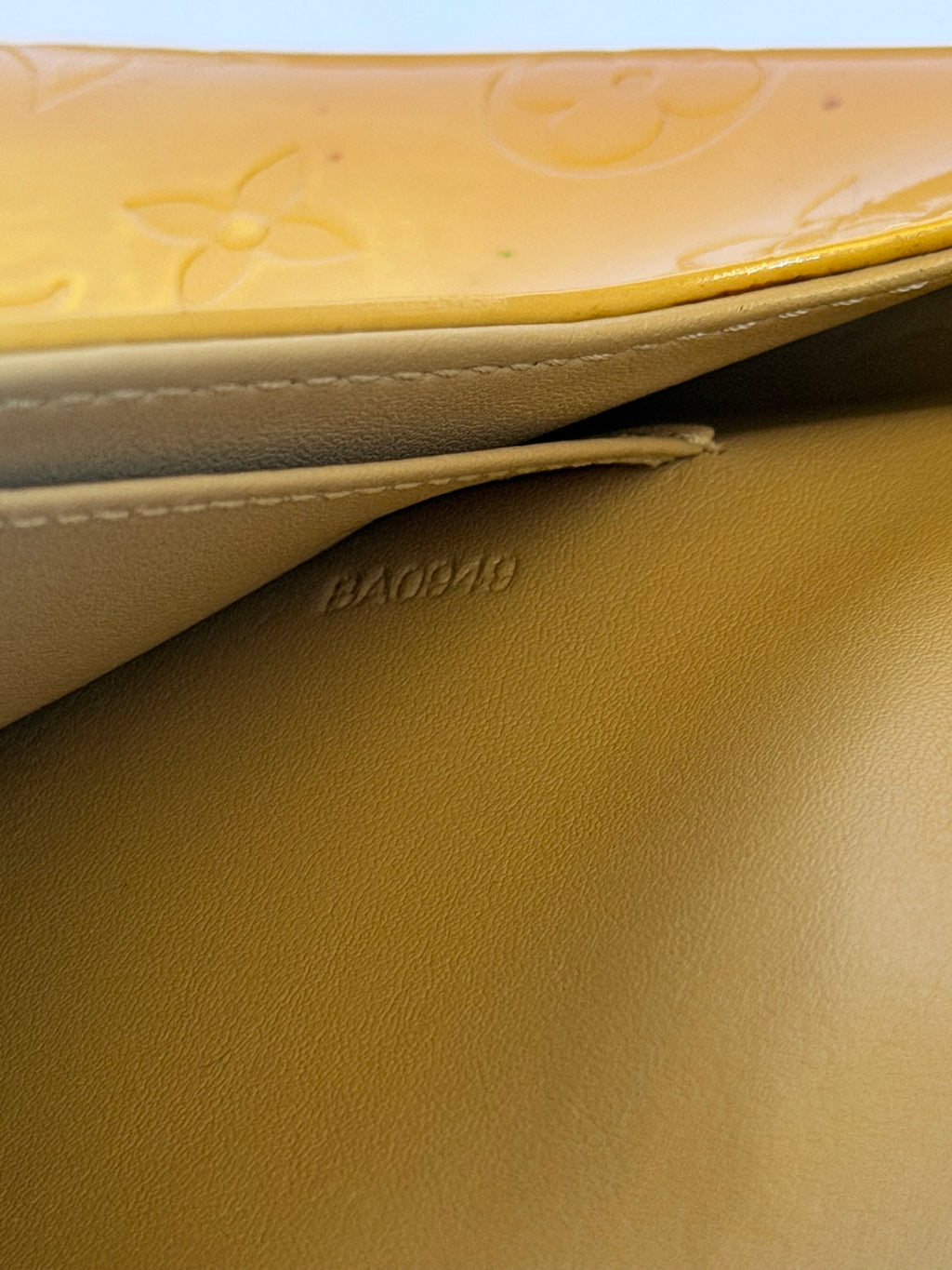 Louis Vuitton Thompson Street in Yellow Vernis Leather