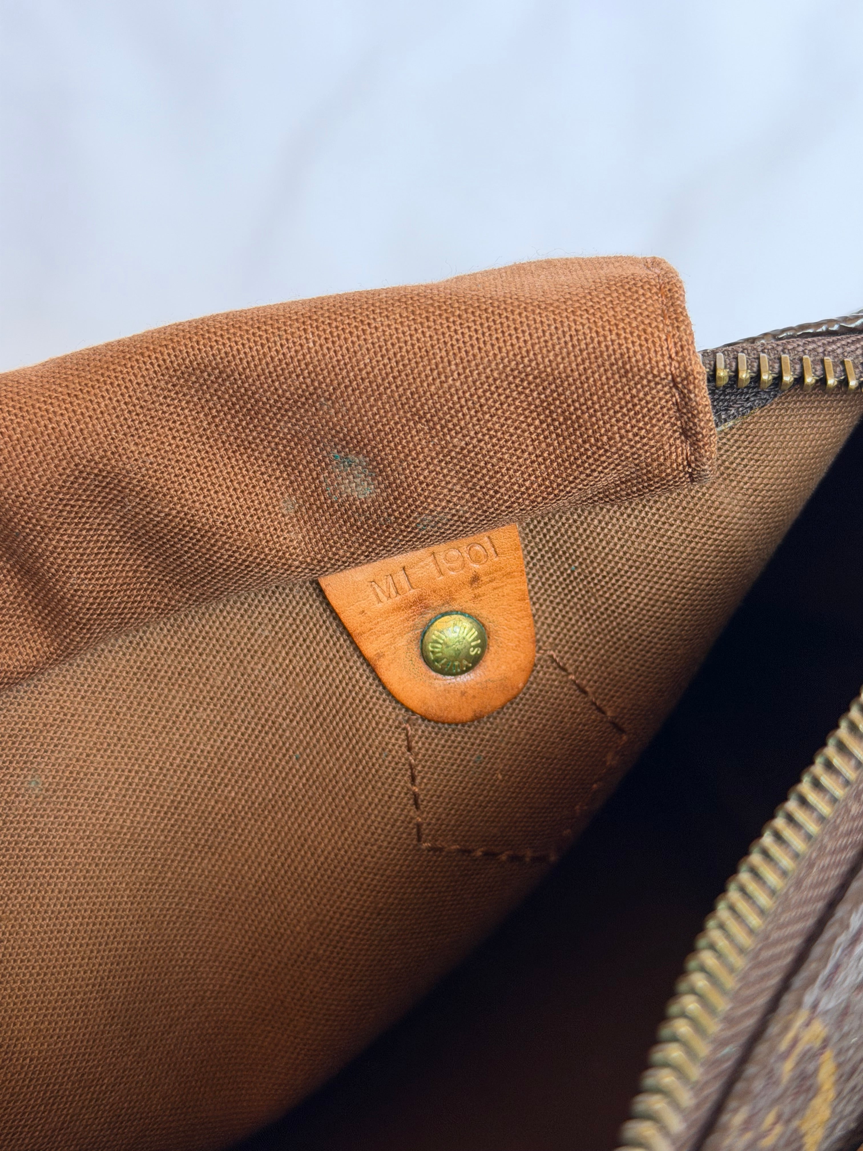 Louis Vuitton Speedy 25 in Monogram Canvas