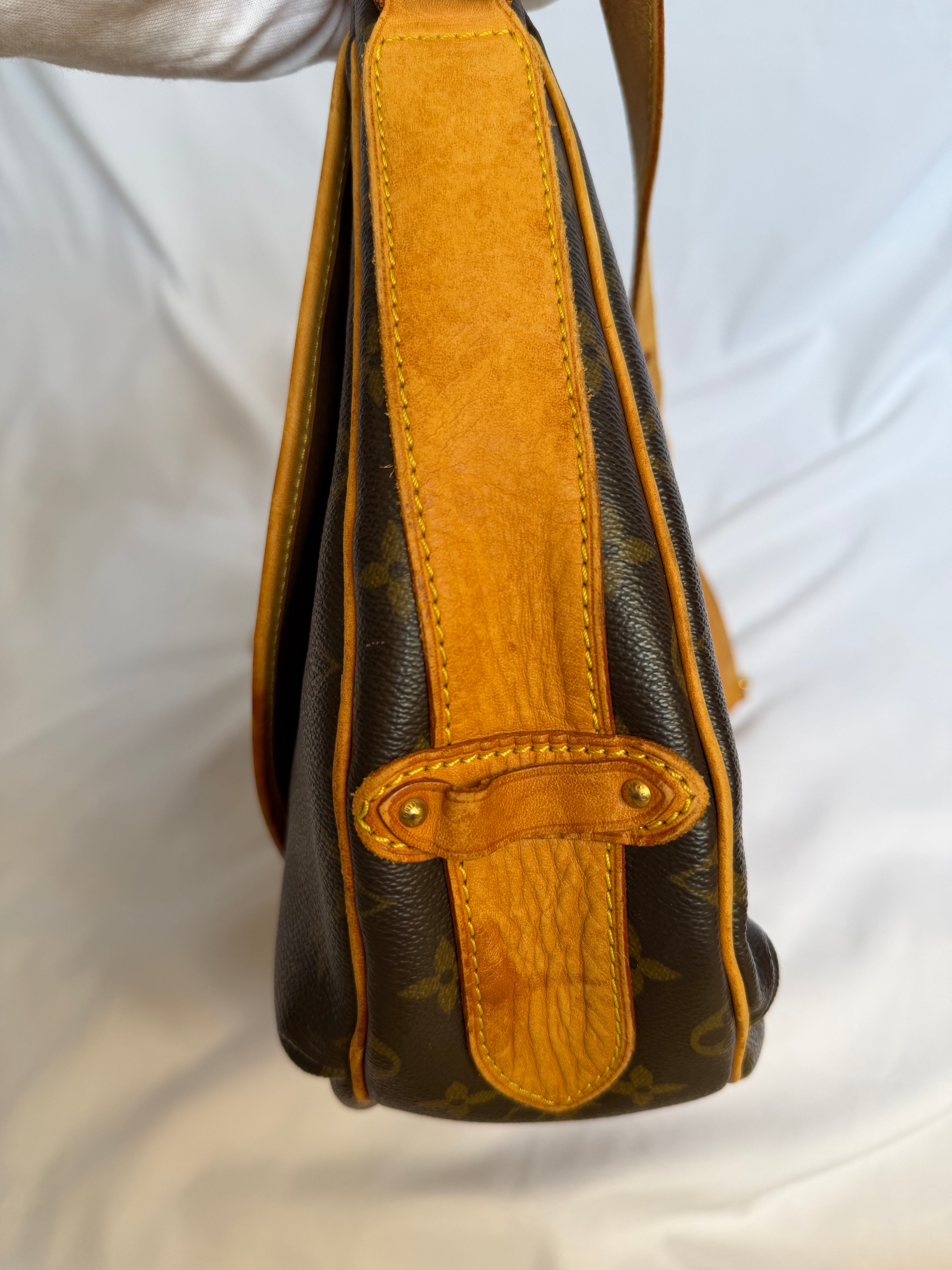 Louis Vuitton Tulum GM in Monogram Canvas