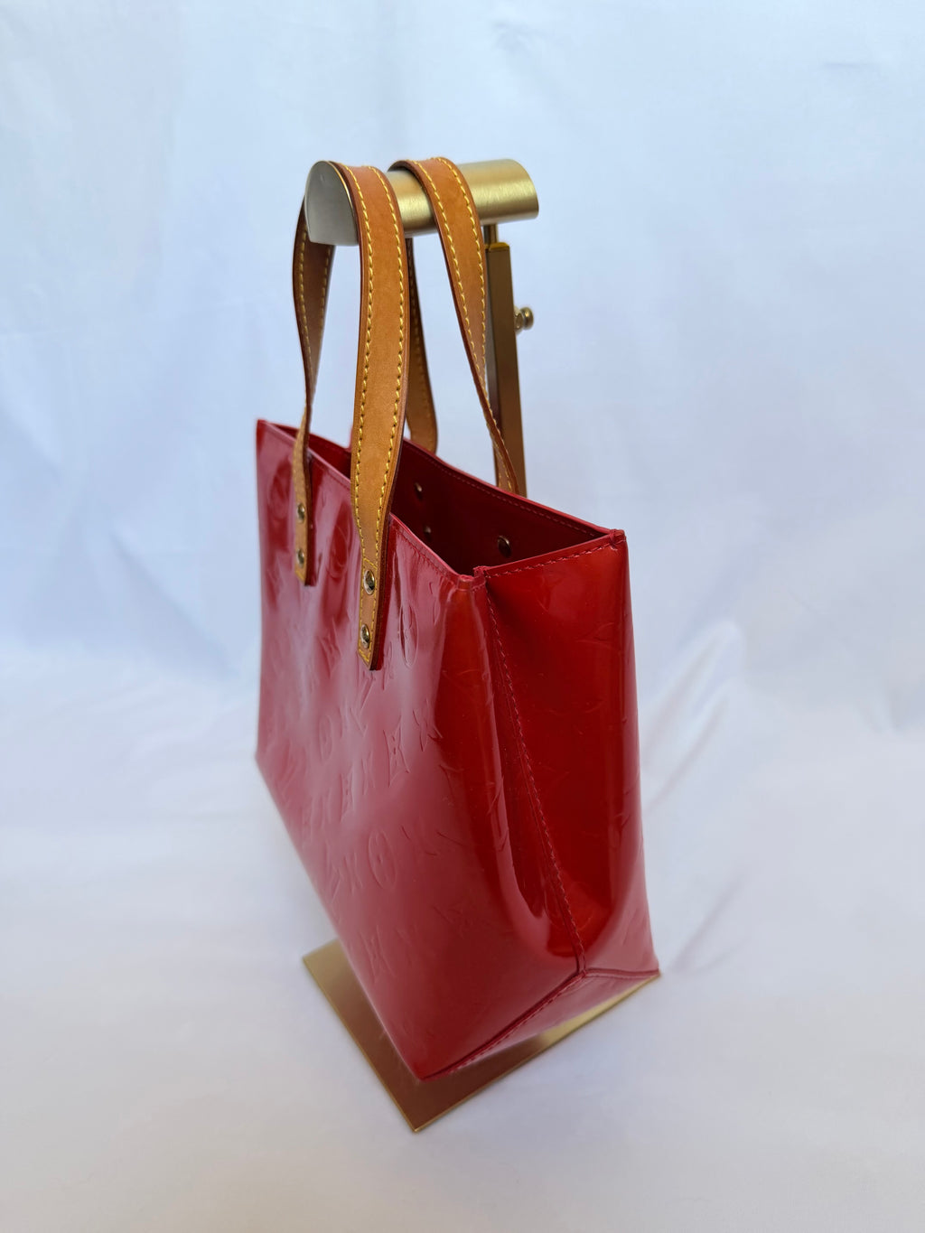 Louis Vuitton Reade PM in Red Vernis Leather