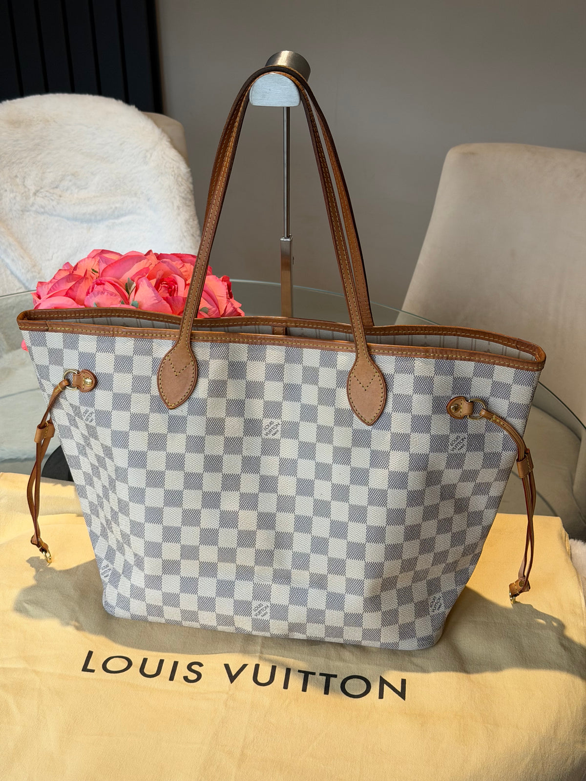 Louis Vuitton Neverfull MM in Damier Azur Canvas