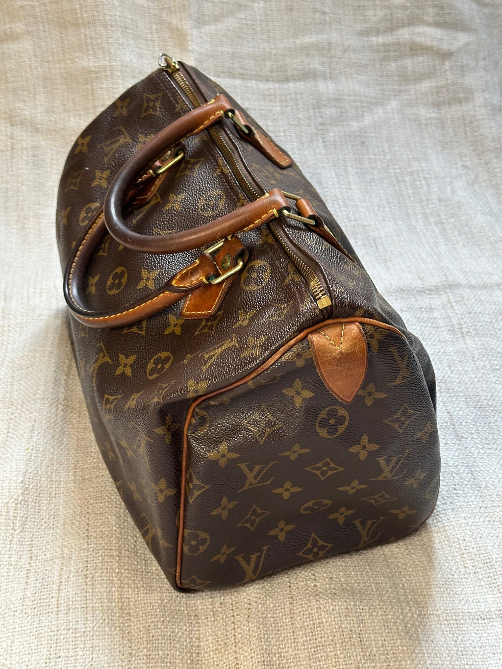 Louis Vuitton Speedy 30 in Monogram with Original Dust Bag