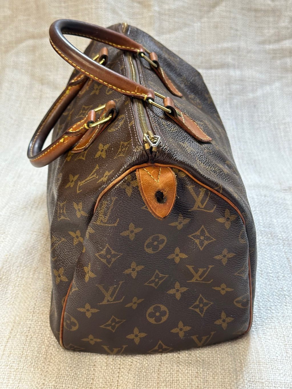 Louis Vuitton Speedy 30 in Monogram with Original Dust Bag