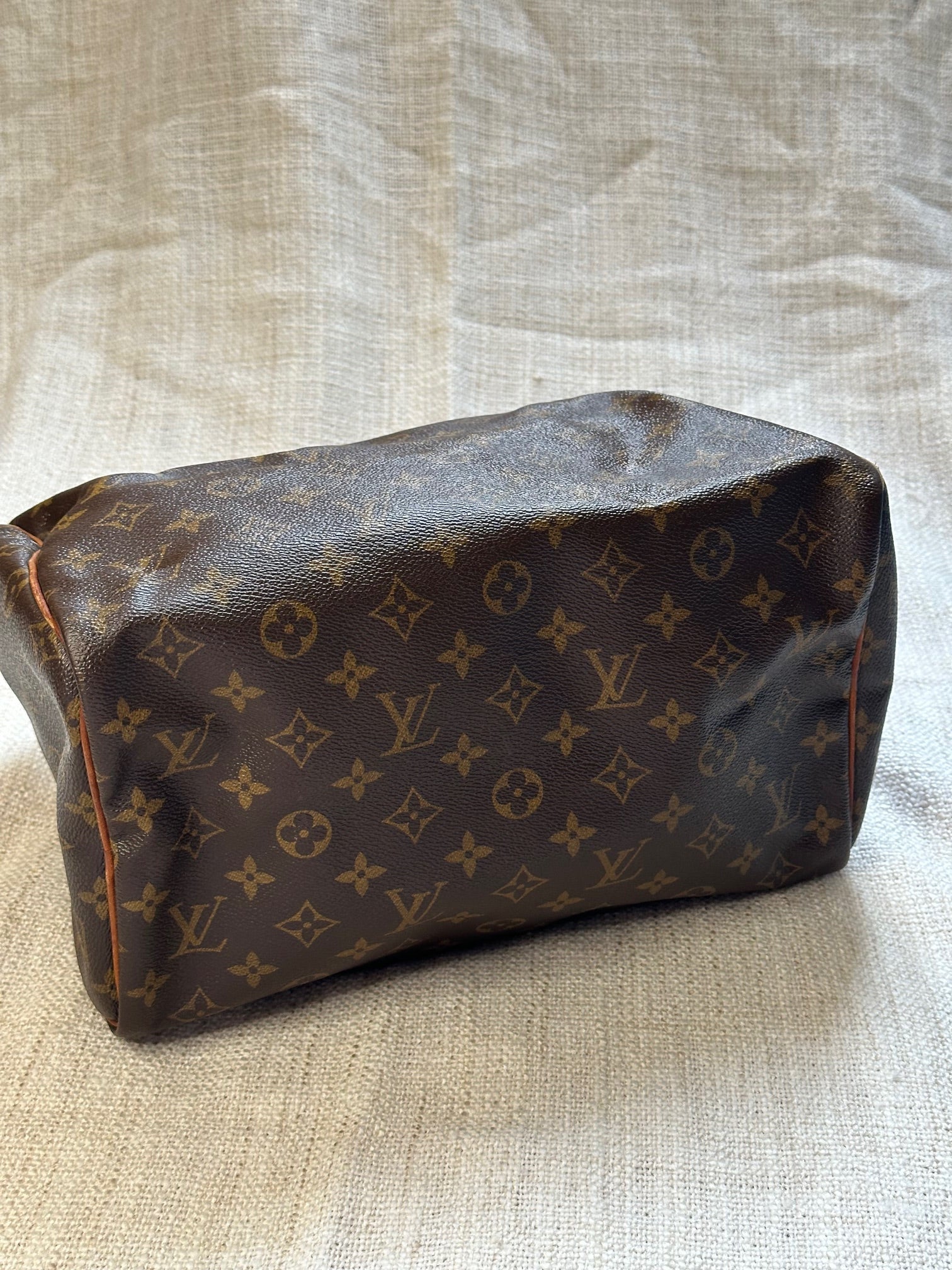Louis Vuitton Speedy 30 in Monogram with Original Dust Bag