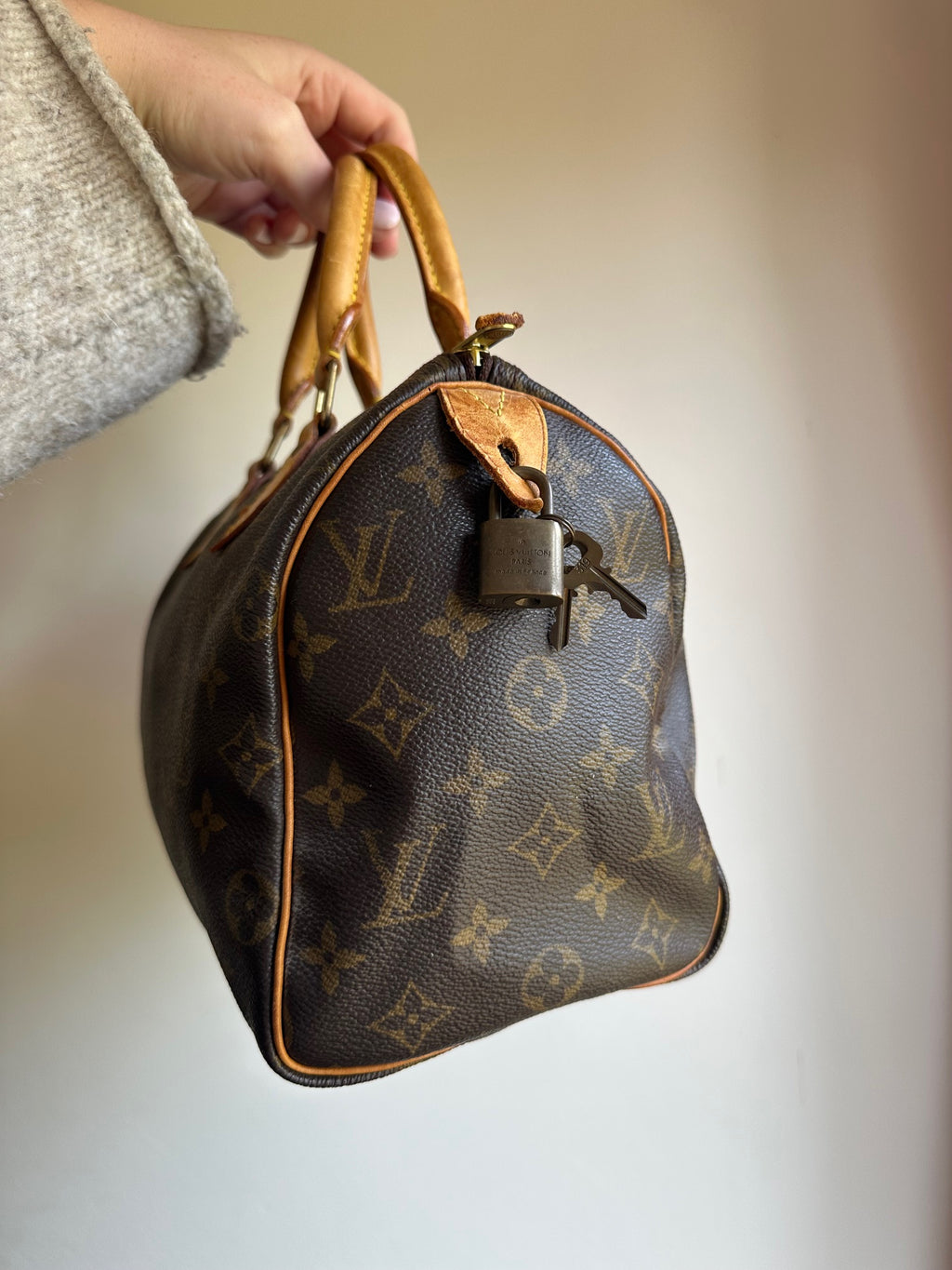 Louis Vuitton Speedy 25 in Monogram with Padlock and Key