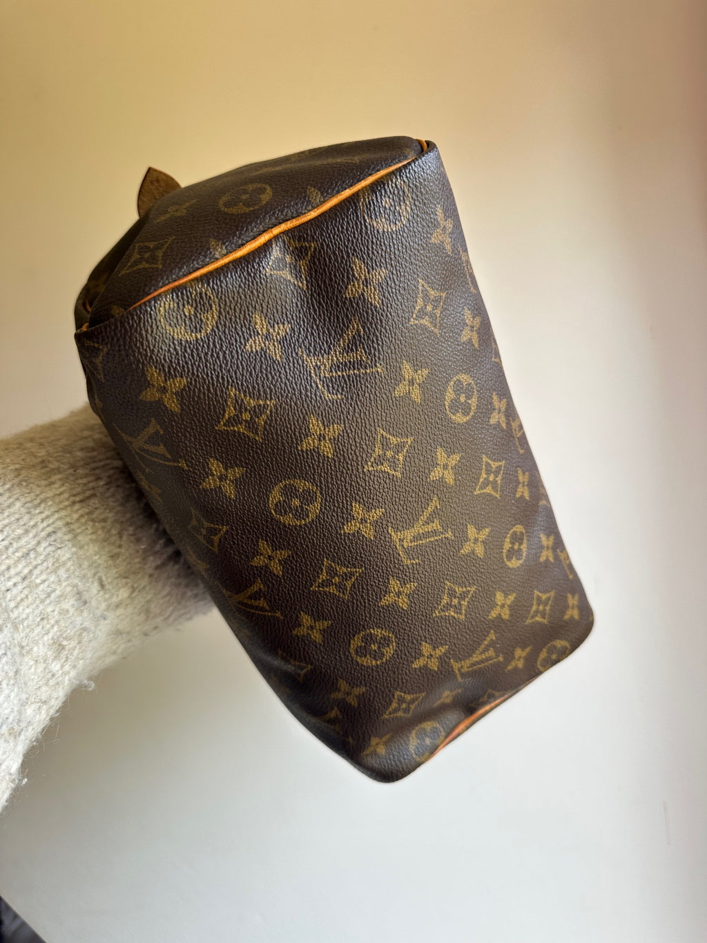 Louis Vuitton Speedy 25 in Monogram with Padlock and Key