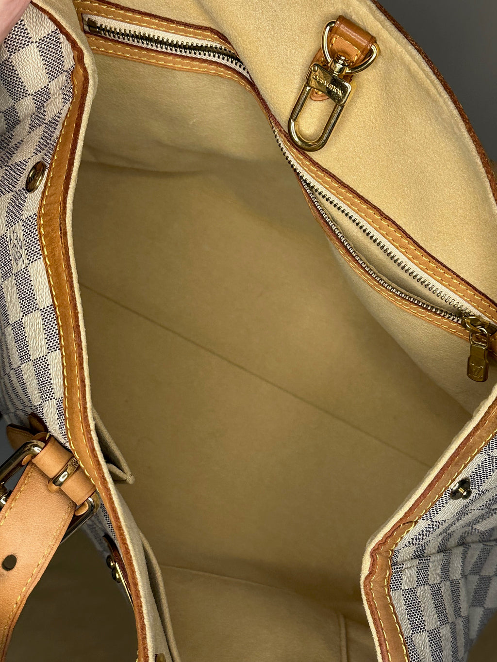 Louis Vuitton Hampstead MM in Damier Azur