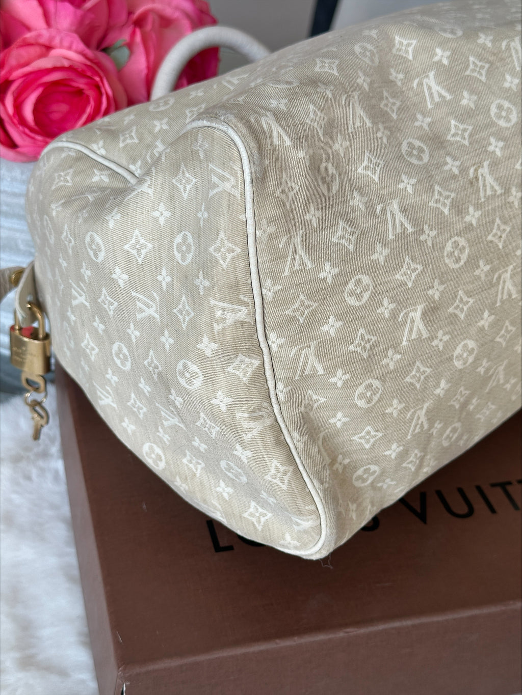 Louis Vuitton Speedy 30 in Cream Dune Monogram Mini Lin Canvas with Lock & Key