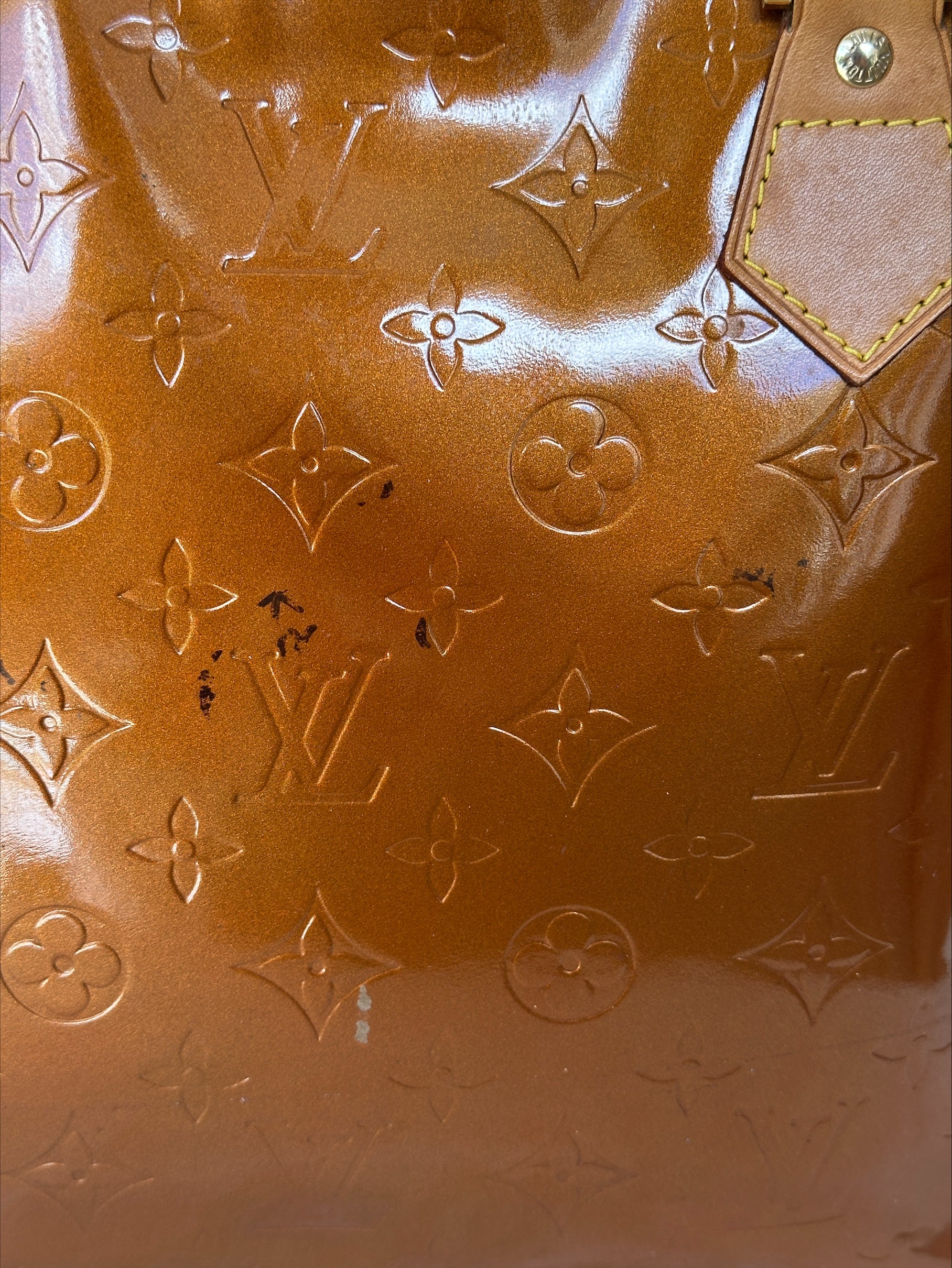 Louis Vuitton Houston in Bronze Vernis Leather