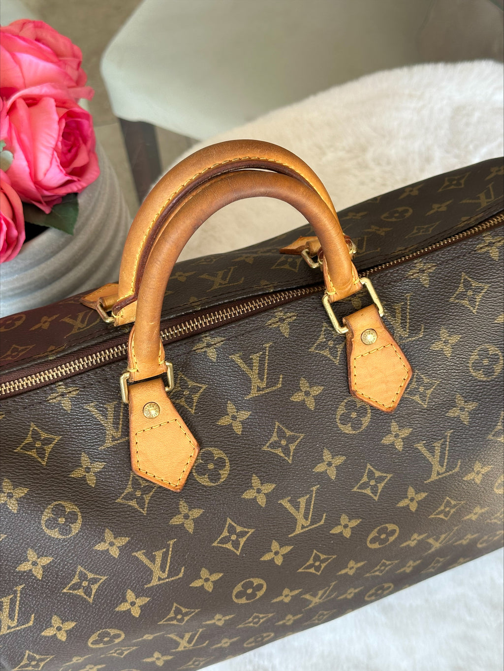 Louis Vuitton Speedy 40 in Monogram Canvas with Lock & Key