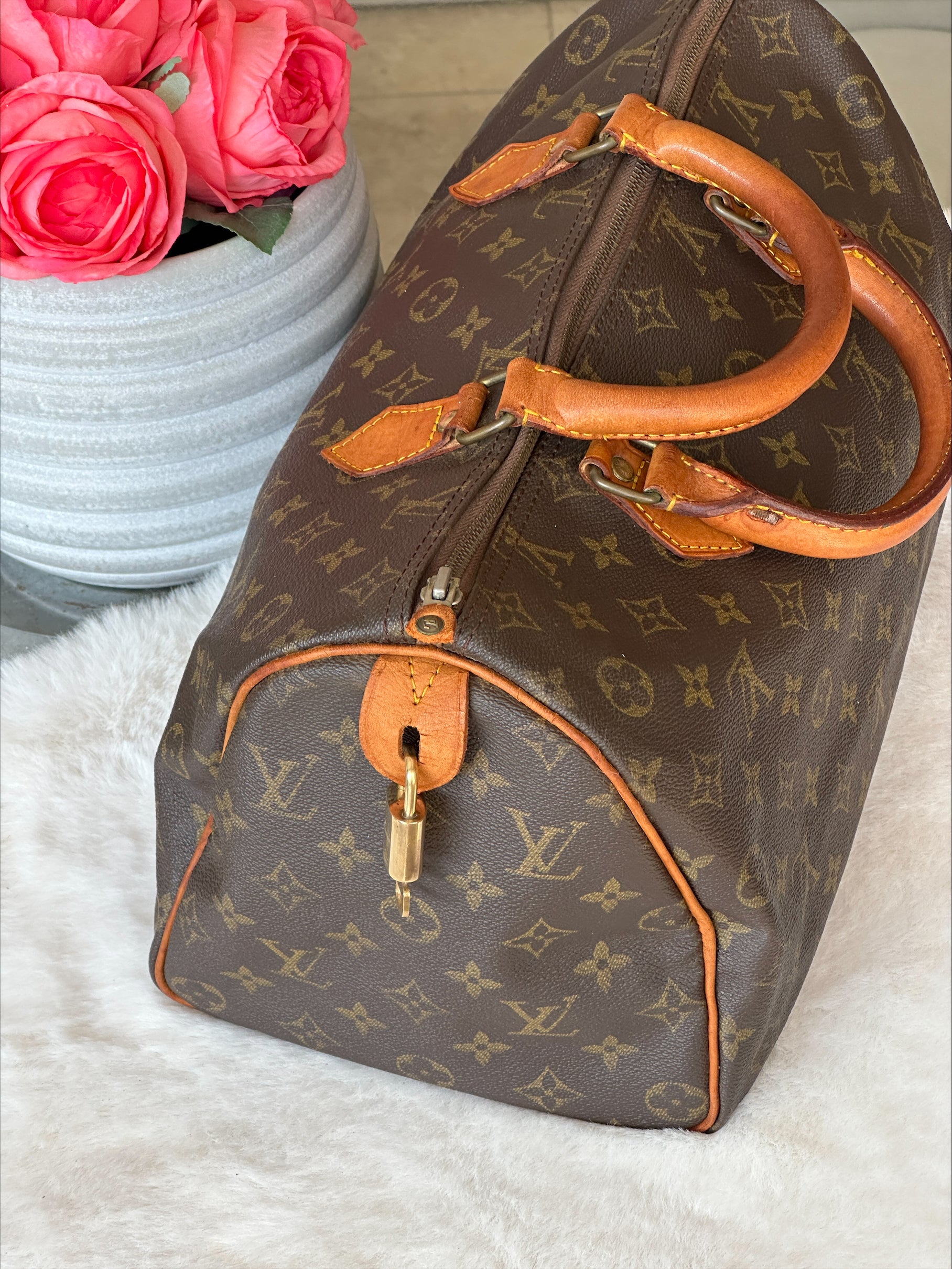 Louis Vuitton Vintage Monogram Speedy 35