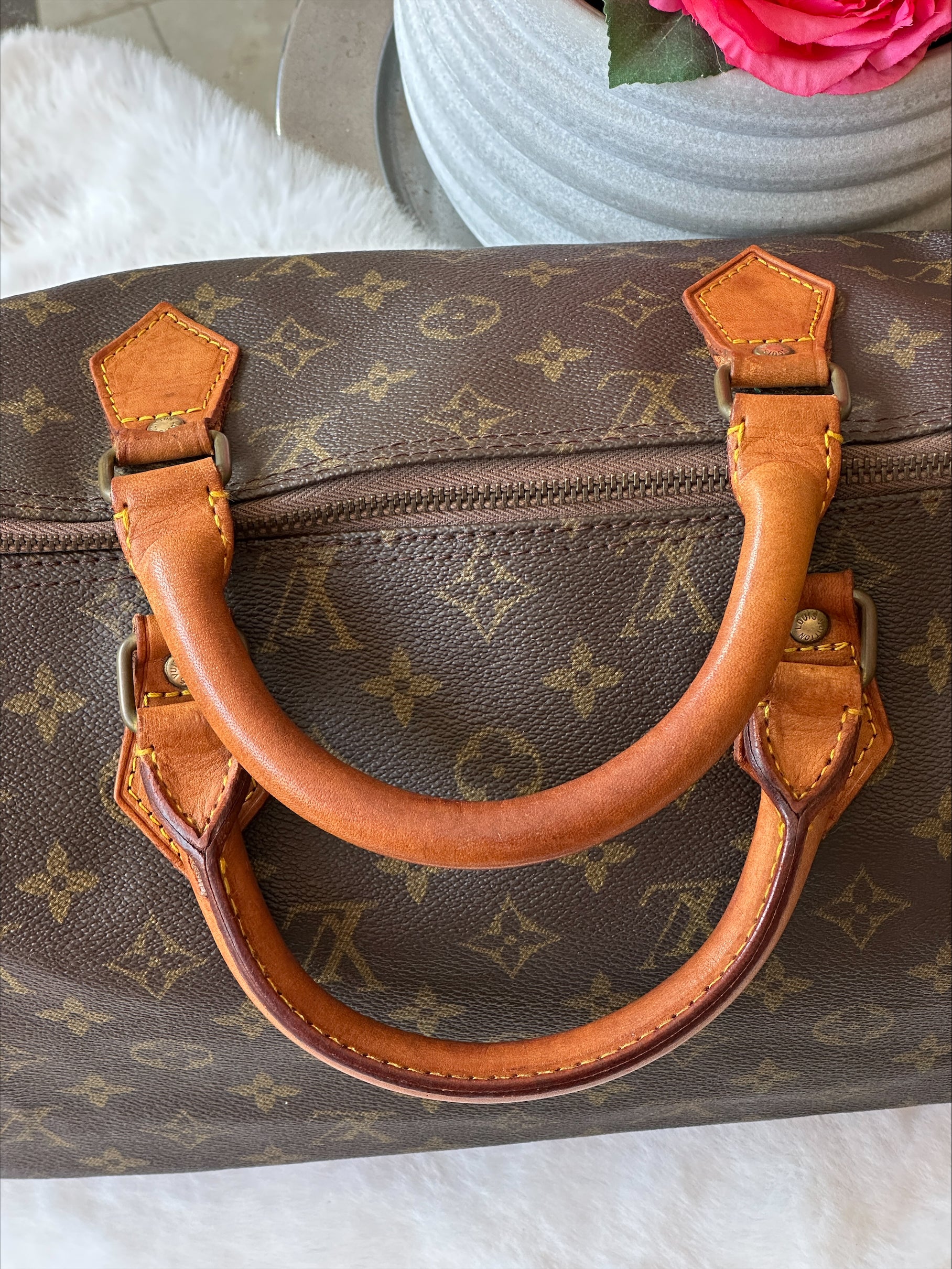 Louis Vuitton Vintage Monogram Speedy 35