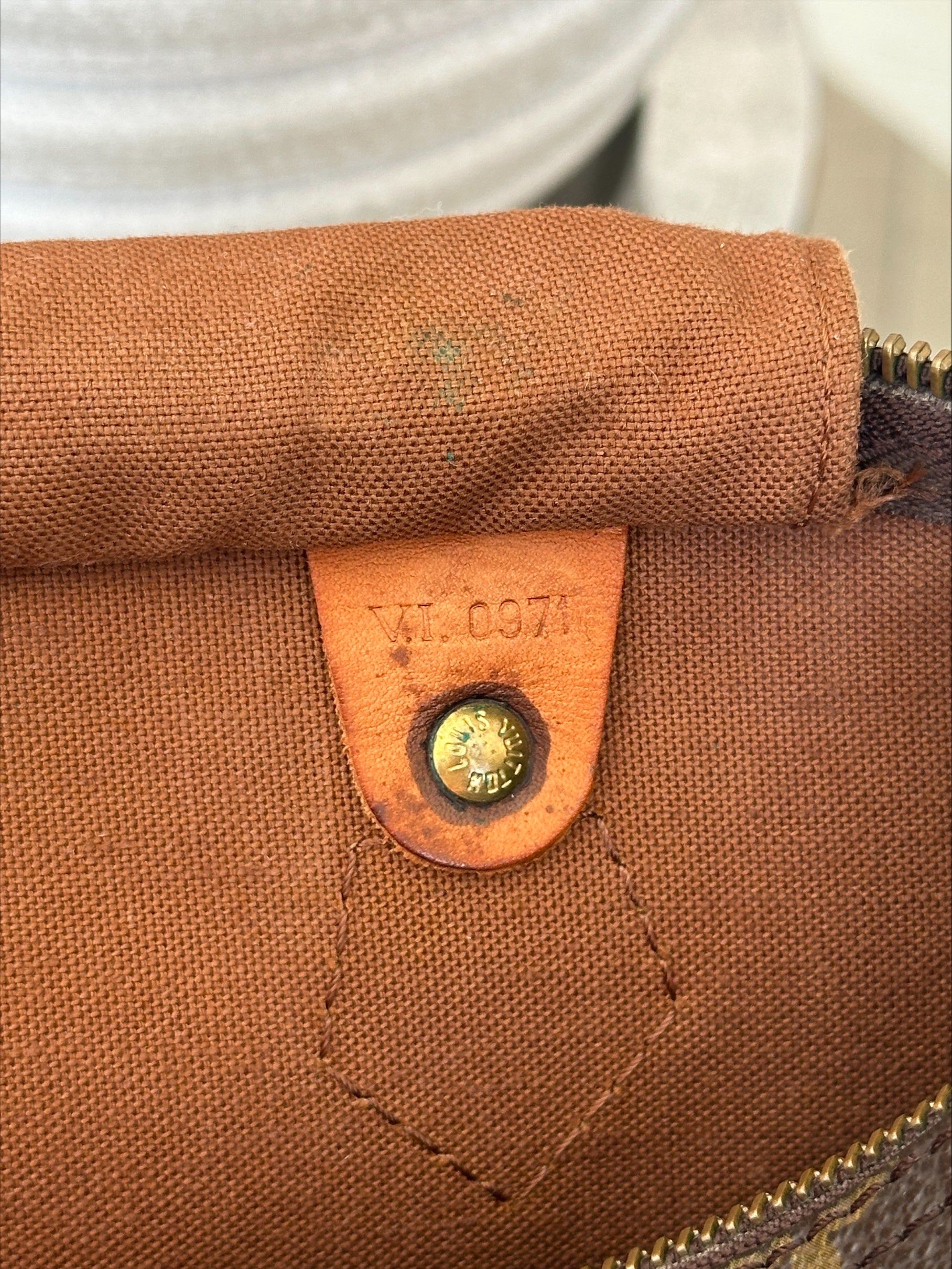Louis Vuitton Vintage Speedy 30 in Monogram