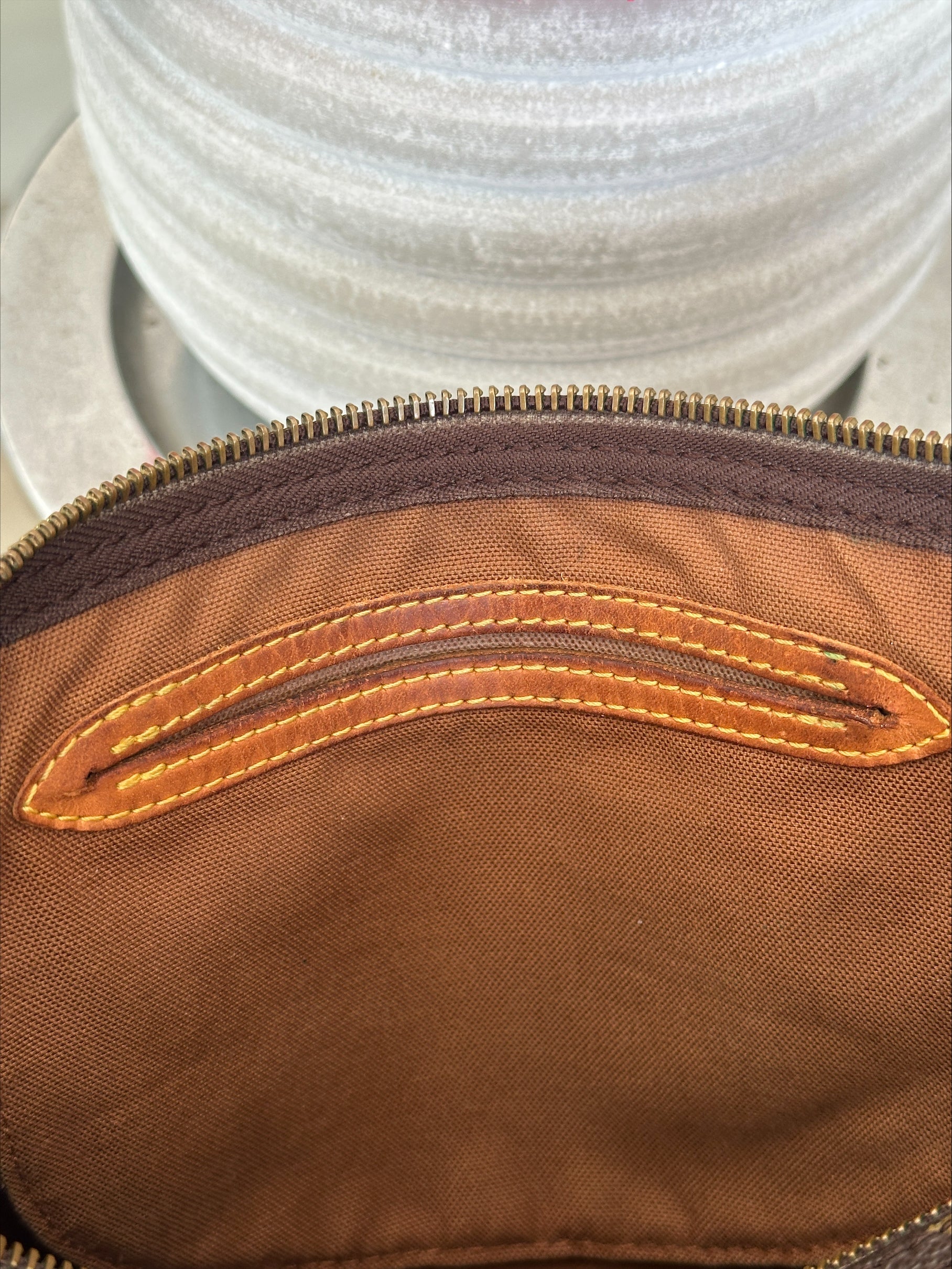 Louis Vuitton Vintage Speedy 30 in Monogram